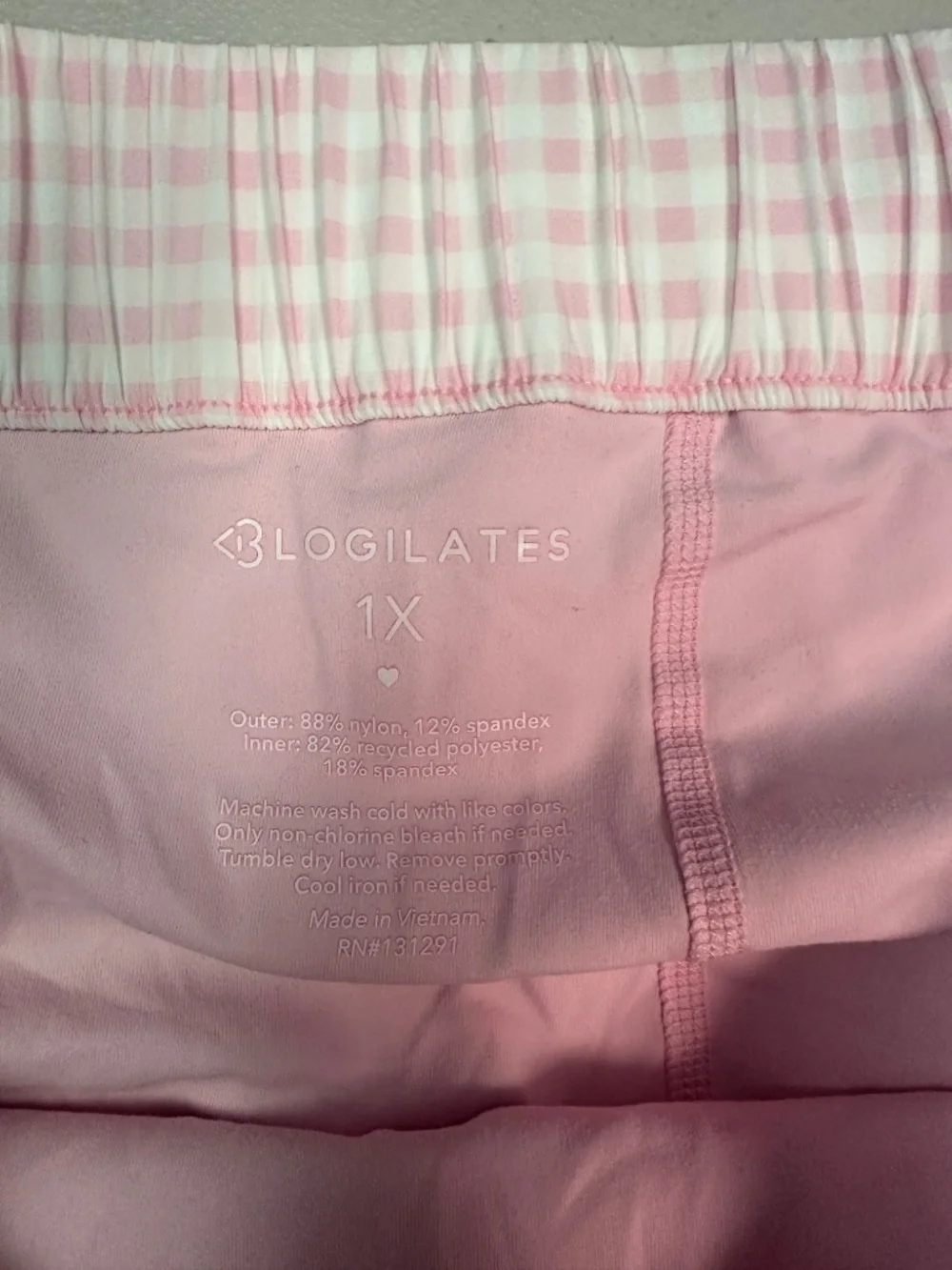Blogilates Women's Light Pink Layered Ruffle Shorts. Sz 1X.